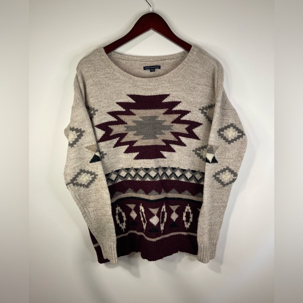 American Eagle Outfitters Cream and Red Crew Neck Sweater‎